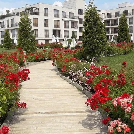 Daire апартамент 16e в Diamond Beach *